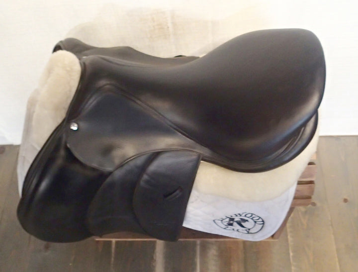 18" Voltaire Palm Beach Saddle - Full Buffalo - 2017 - 4AA Flaps - 4.75" dot to dot - Pro Panels