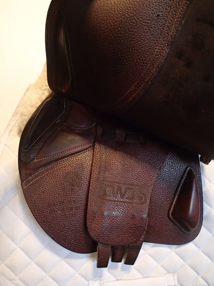 17" CWD Saddle - 2022 - 1L Flaps - SE03