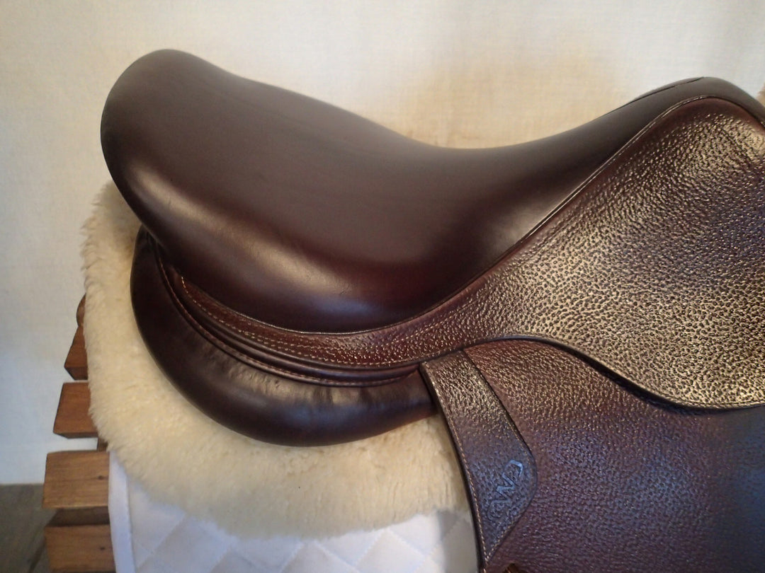 17" CWD Saddle - 2022 - 1L Flaps - SE03