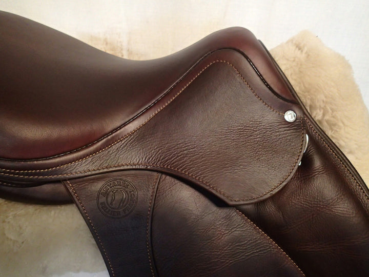 15.5" Antares Hero Saddle - Full Buffalo - 2021 - 4.75" dot to dot