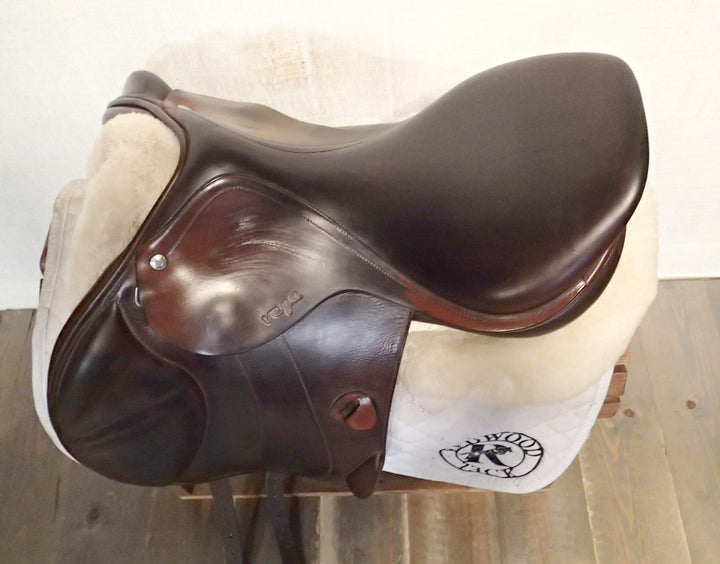 17" Amerigo Vega Monoflap Saddle - 2016 - Full Buffalo - Wool Flocked - 5.25" dot to dot