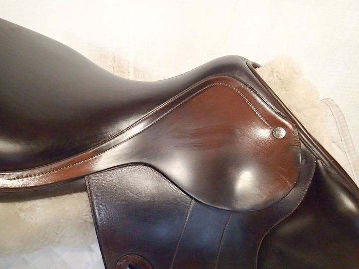 17" Amerigo Vega Monoflap Saddle - 2016 - Full Buffalo - Wool Flocked - 5.25" dot to dot