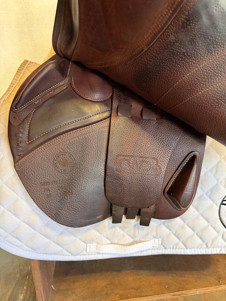 17.5" CWD Saddle - Full Buffalo - 2025 - 3C Flaps - SE03 (460)