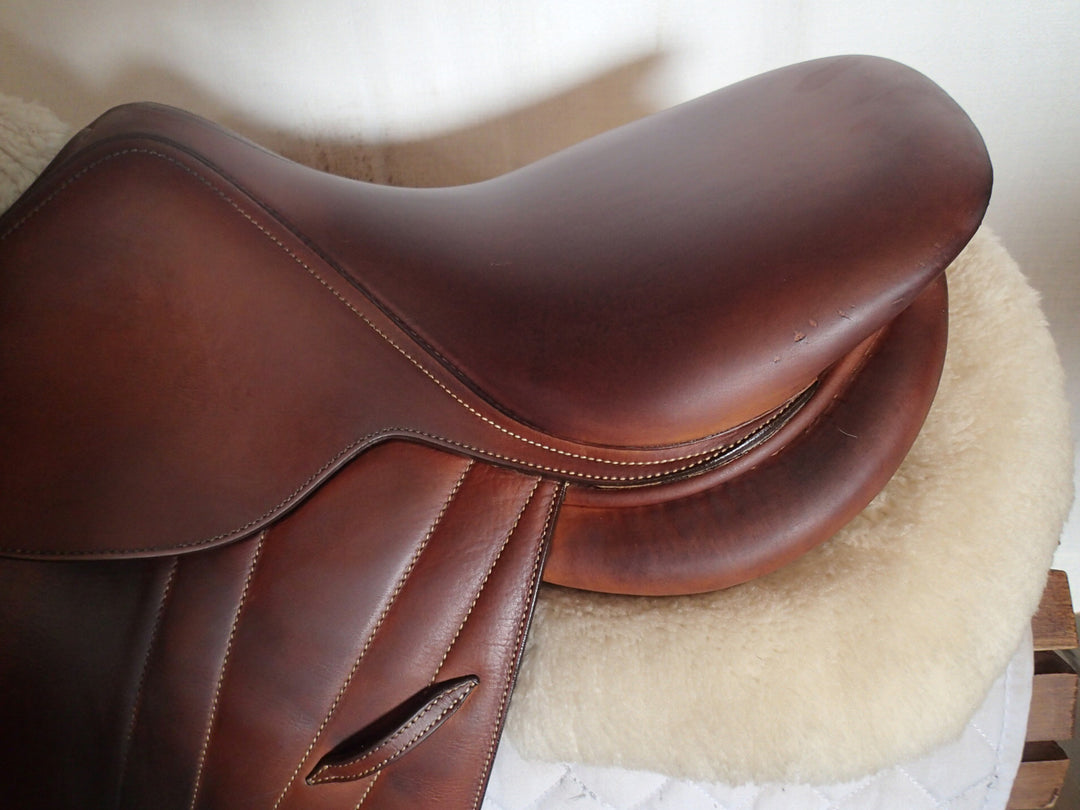 15" Baby Butet Premium Saddle - Full Calfskin - 2019 - P Seat - 0.5 Flaps - 4.25" dot to dot