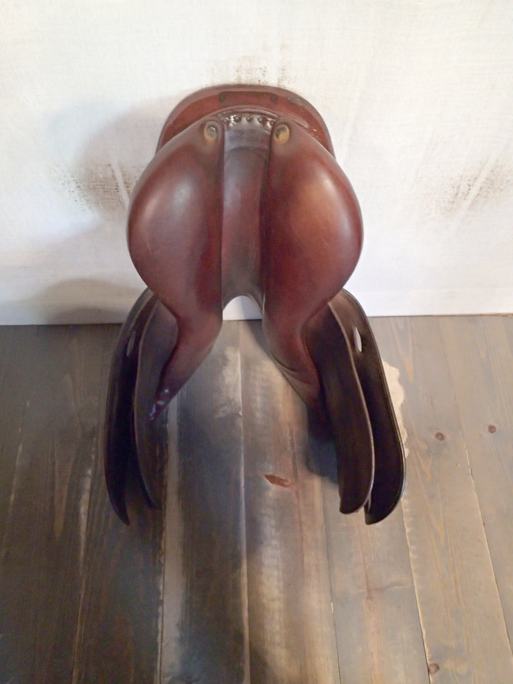 17" Butet Saddle - 2008 - L Seat - 1.5 Flaps - 4" dot to dot (462)