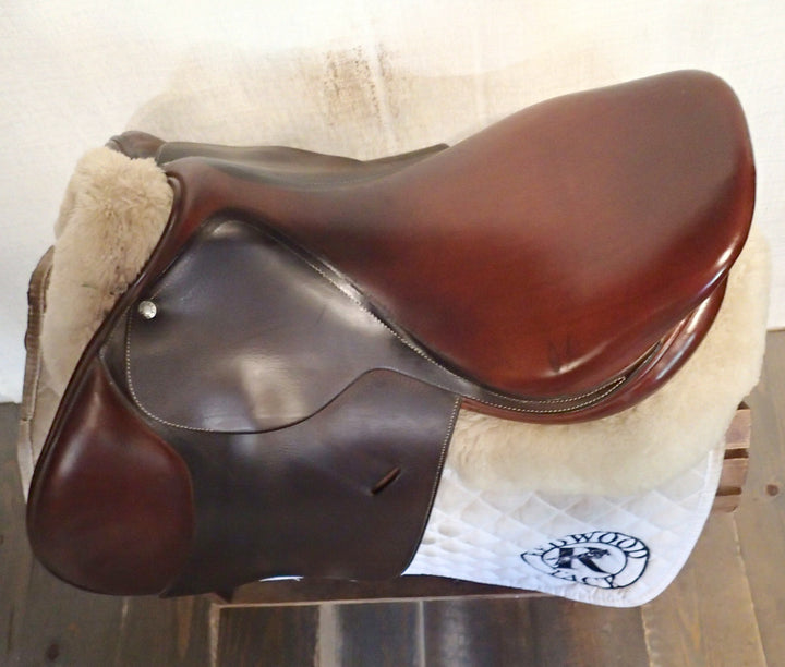 17" Butet Saddle - 2008 - L Seat - 1.5 Flaps - 4" dot to dot (462)