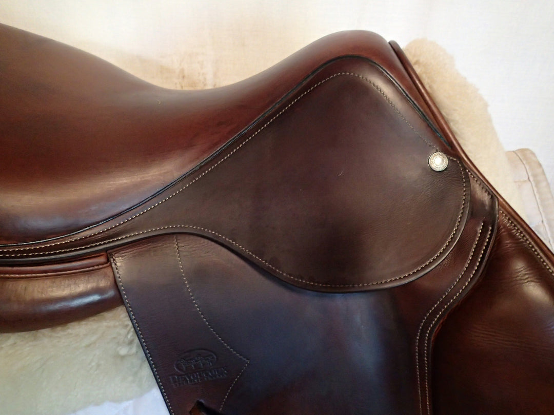 17.5" Devoucoux Socoa Saddle - Full Buffalo - 2014 - 2A Flaps - 5" dot to dot