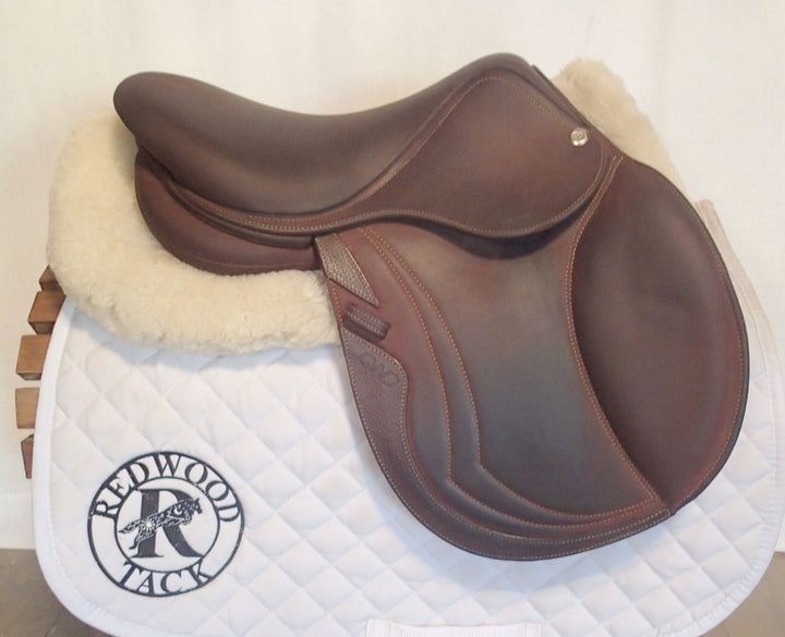 15.5" CWD Saddle - Full Buffalo - 2022 - 3K Flaps - SE10 - 4.75" dot to dot - Pro Panels