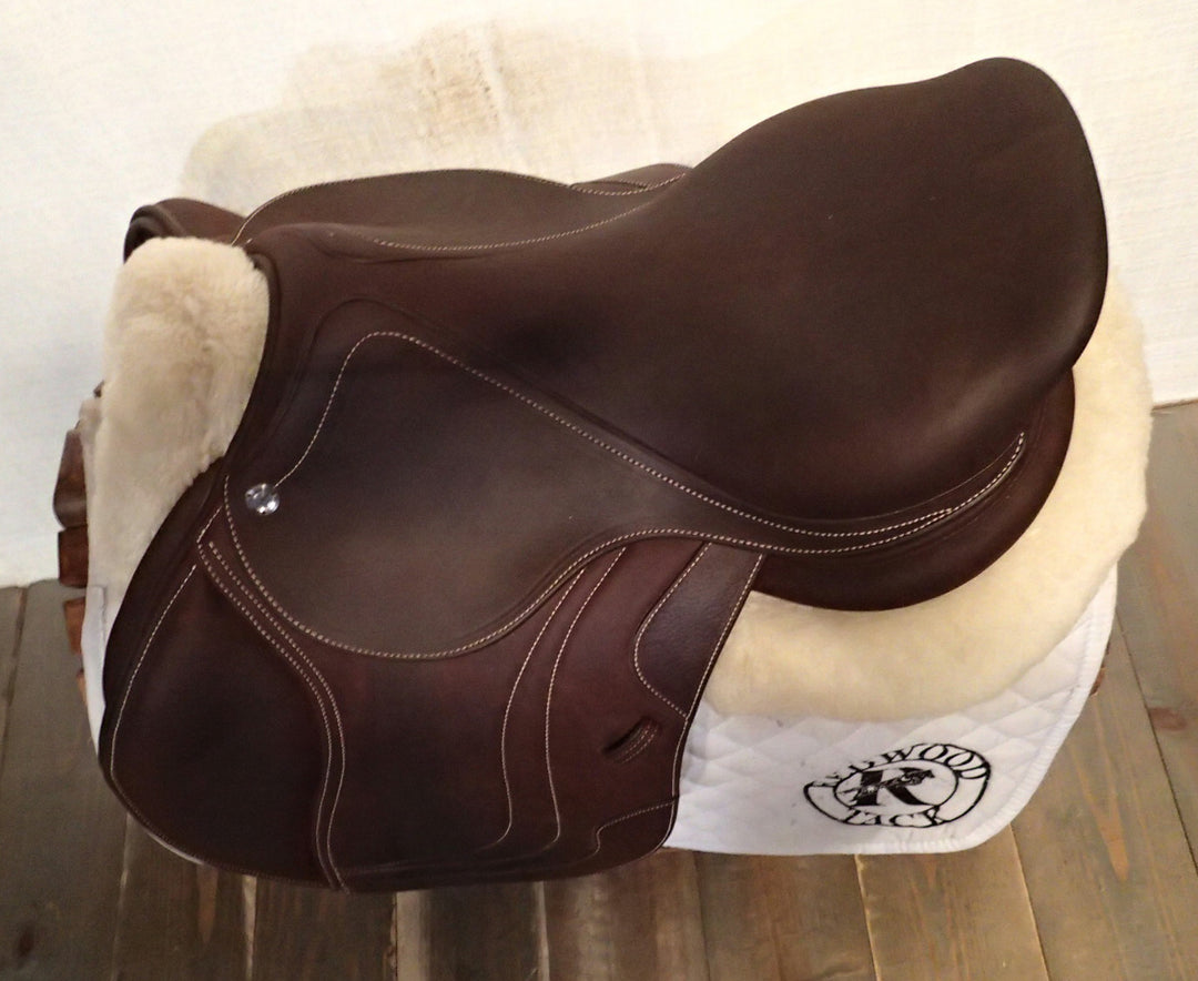 17" CWD Saddle - Full Buffalo - 2022 - 2CH Flaps - SE03 - Pro Panels