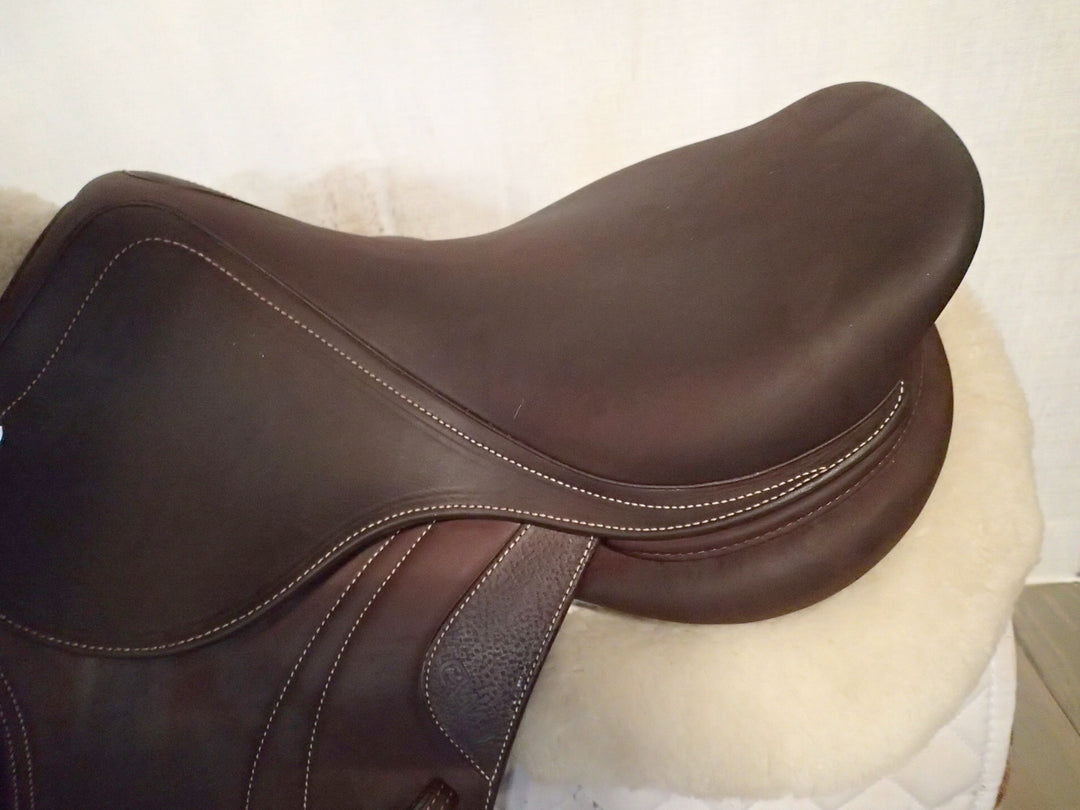 17" CWD Saddle - Full Buffalo - 2022 - 2CH Flaps - SE03 - Pro Panels