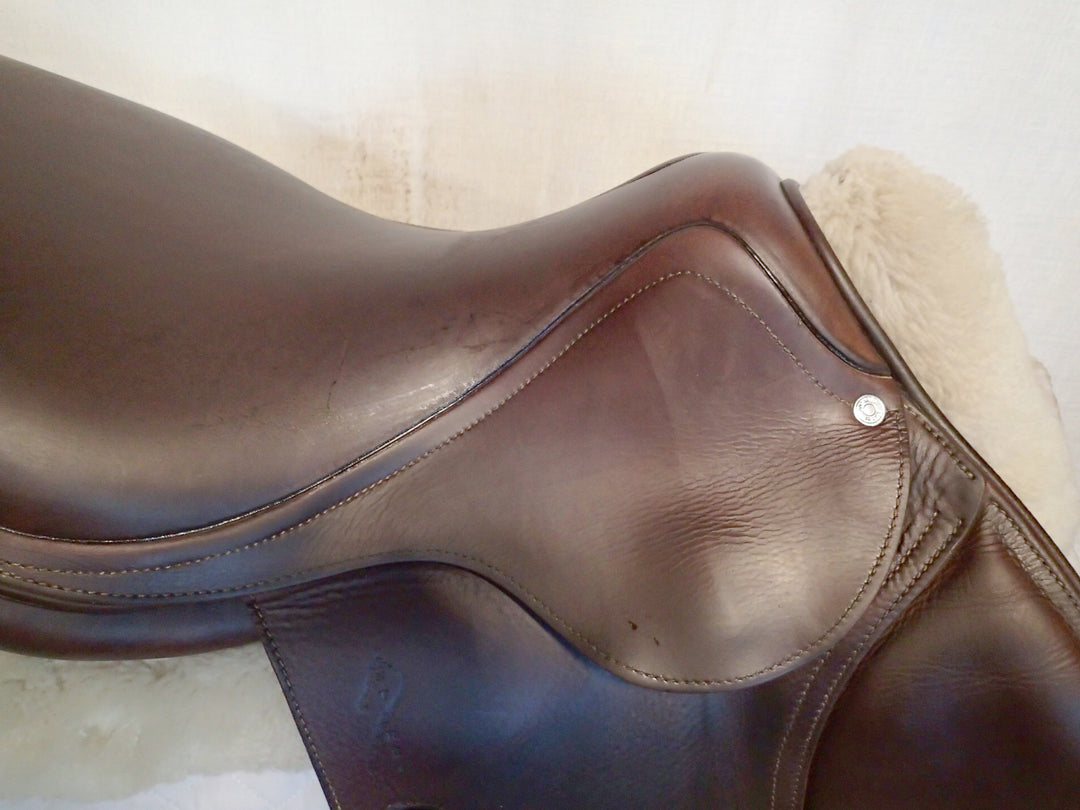 17" Antares Connexion Saddle - Full Buffalo - 2020 - 3AA Flaps - 5" dot to dot