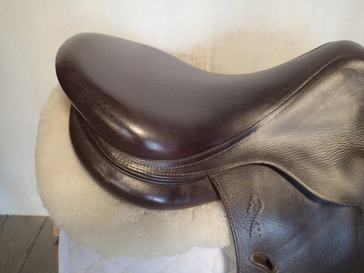 17" Antares Contact Saddle - Full Buffalo - 2019 - 2AB Flaps - 4.75" dot to dot