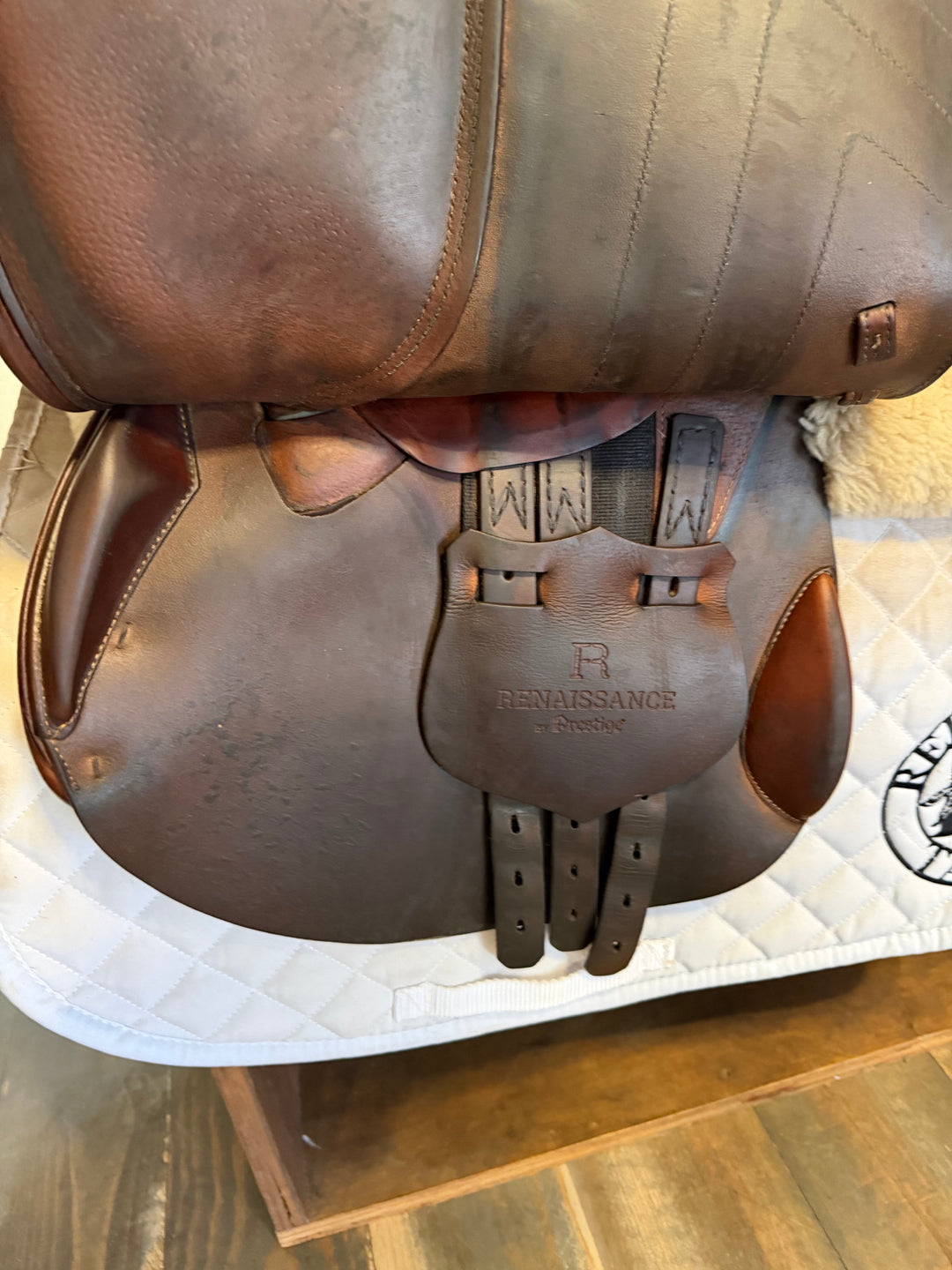 18" Prestige Renaissance Saddle - 2020 - 4.5" dot to dot (479)