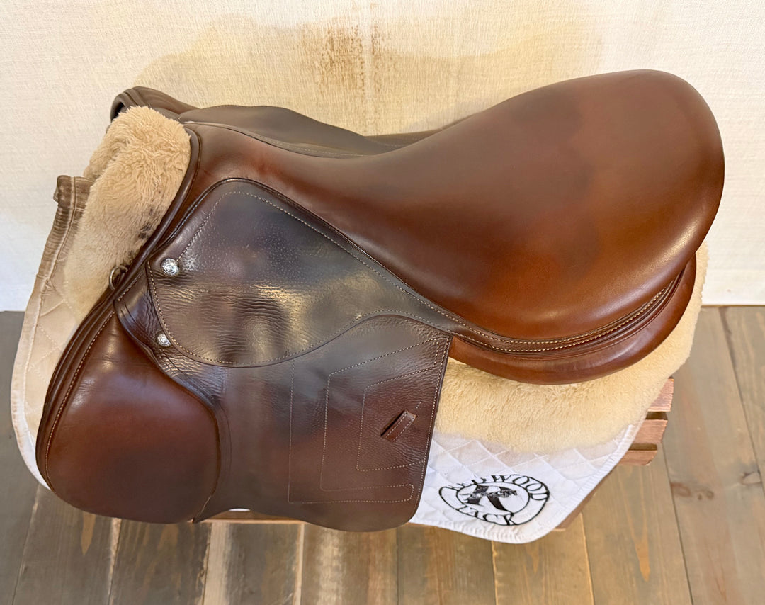 18" Prestige Renaissance Saddle - 2020 - 4.5" dot to dot (479)