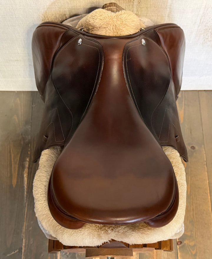 18" Prestige Renaissance Saddle - 2020 - 4.5" dot to dot (479)