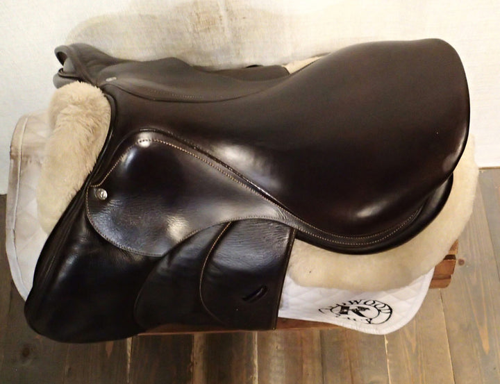 17.5" Voltaire Palm Beach Saddle - Full Buffalo - 2021 - 2AA Flaps - 4.75" dot to dot - XFIN Panels