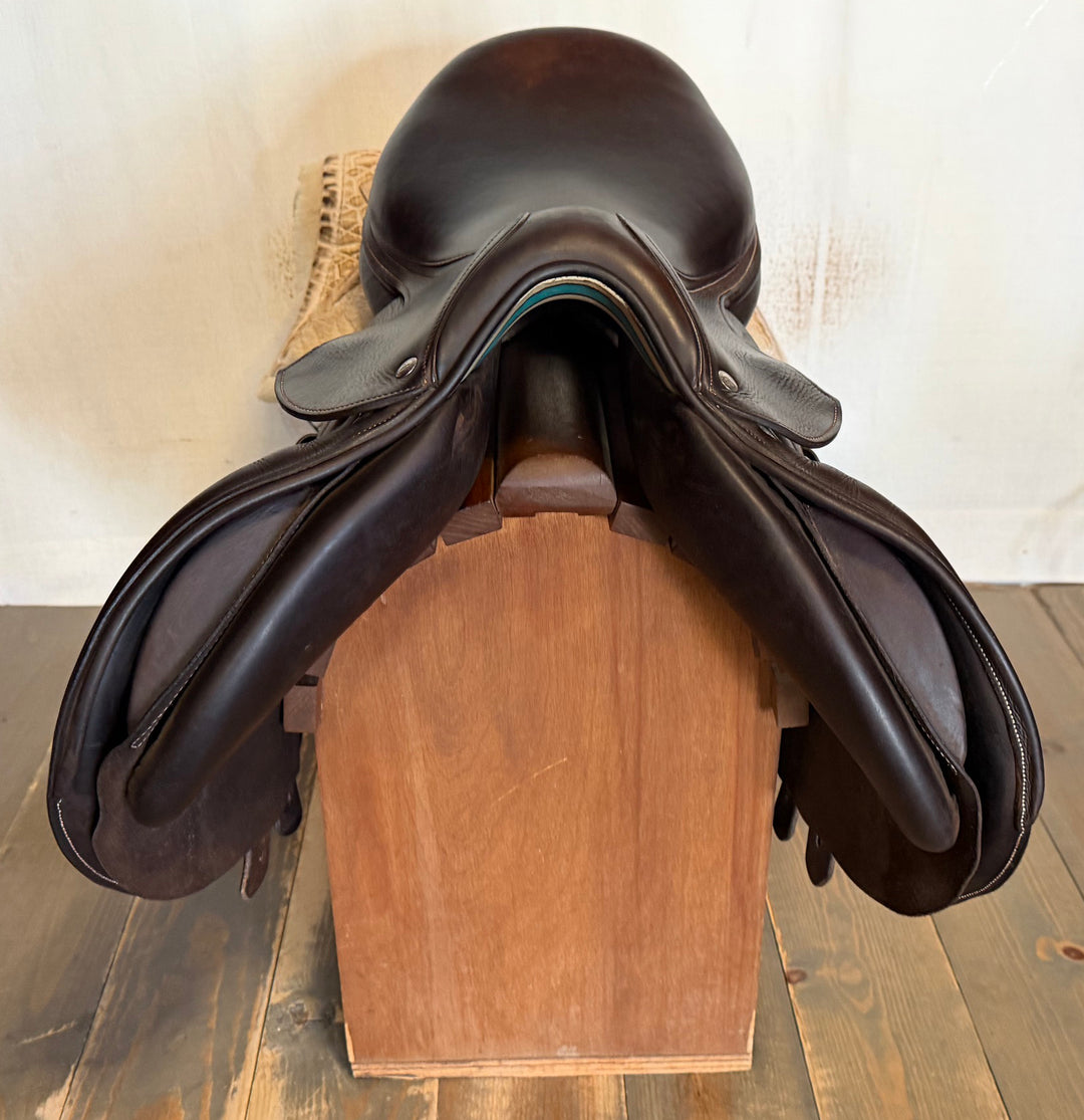 17.5" Voltaire Palm Beach Saddle - 2023 - Full Buffalo - 2A Flaps - 4.75" dot to dot - Pro Panels (481)