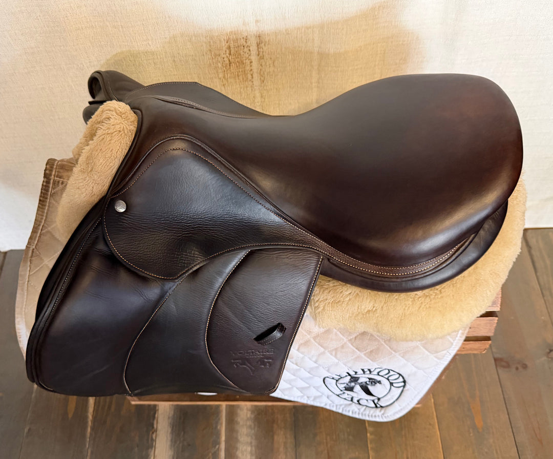 17.5" Voltaire Palm Beach Saddle - 2023 - Full Buffalo - 2A Flaps - 4.75" dot to dot - Pro Panels (481)