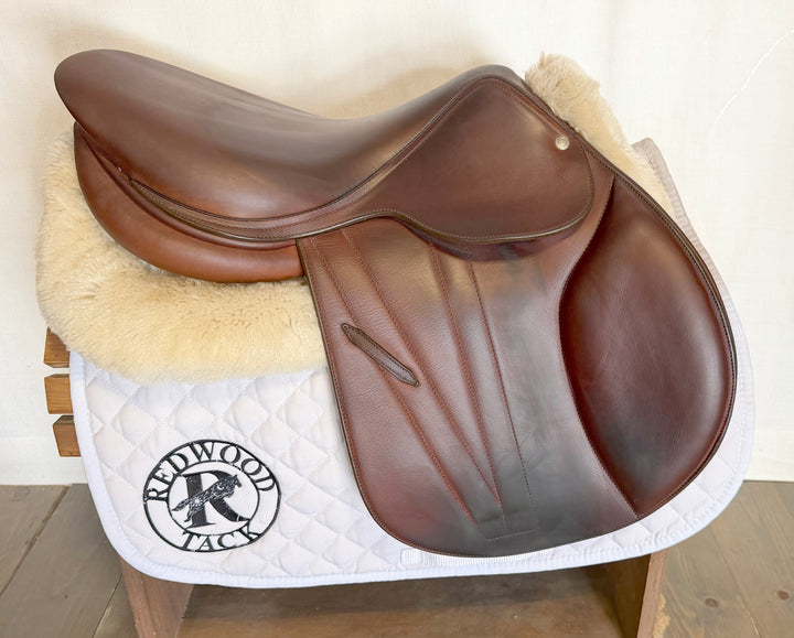 17.5" Butet Premium Saddle - Full Calfskin - 2025 - L Seat - 2.25 Flaps - 4.25" dot to dot (482)
