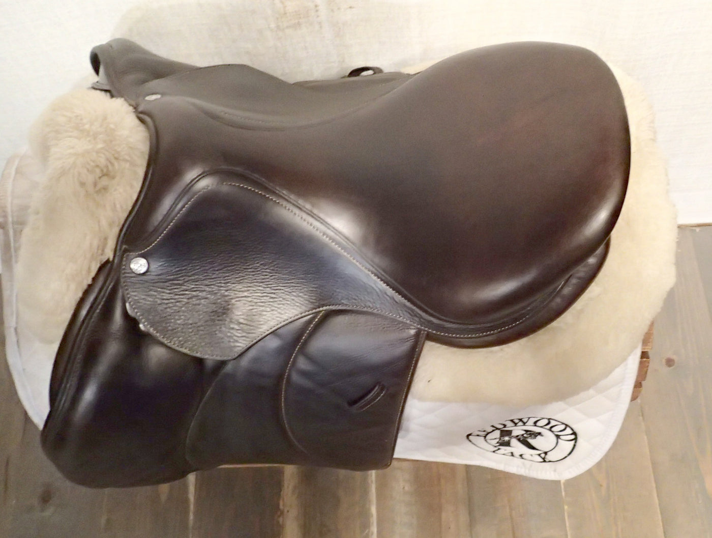 16" Voltaire Palm Beach Saddle - Full Buffalo - 2016 - 2A Flaps - 4.75" dot to dot - FIN Panels