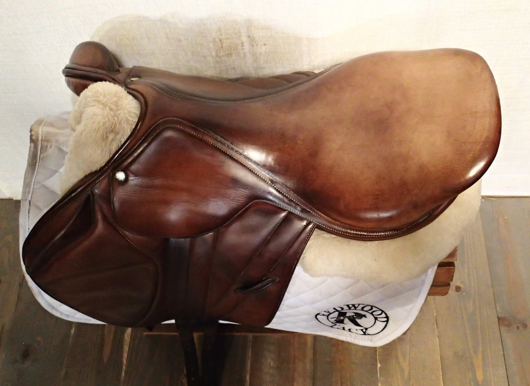 18" Butet Premium Monoflap Saddle - Full Calfskin - Wool Flocked - 2002 - P Seat - 2.5 Flaps - 4.25" dot to dot