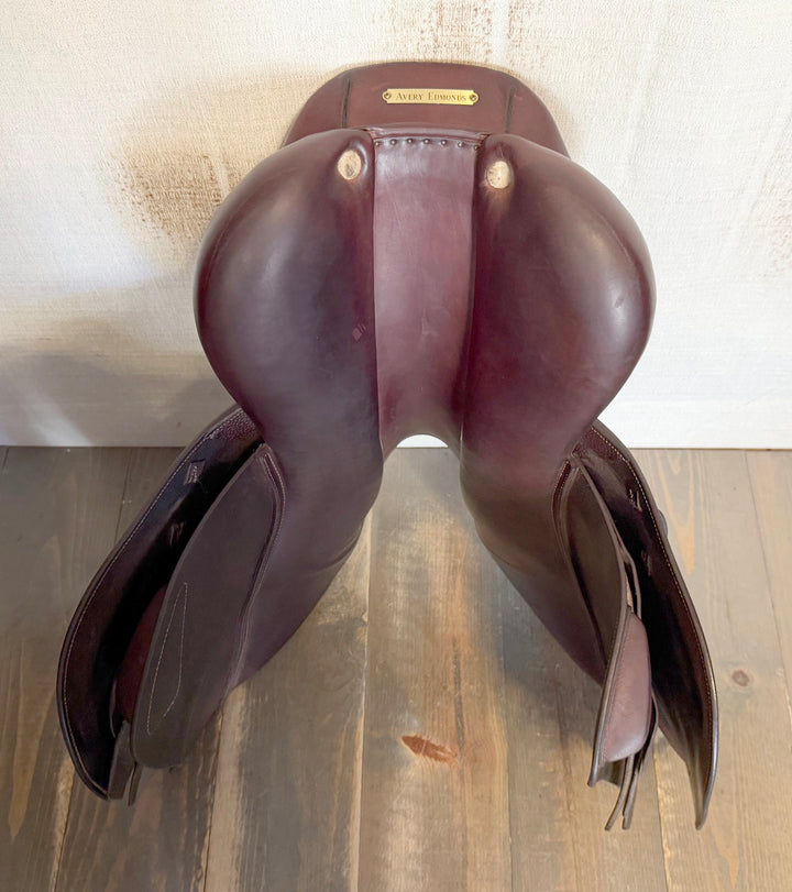 17" CWD Saddle - 2017 - 1L Flaps - SE01 - 4.5" dot to dot (495)