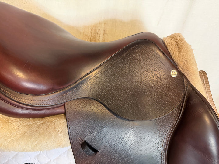 17" CWD Saddle - 2017 - 1L Flaps - SE01 - 4.5" dot to dot (495)