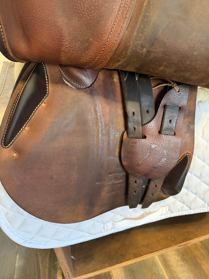 17.5" Antares Connexion Saddle - 2024 - 3A Flaps - 4.5" dot to dot (499)