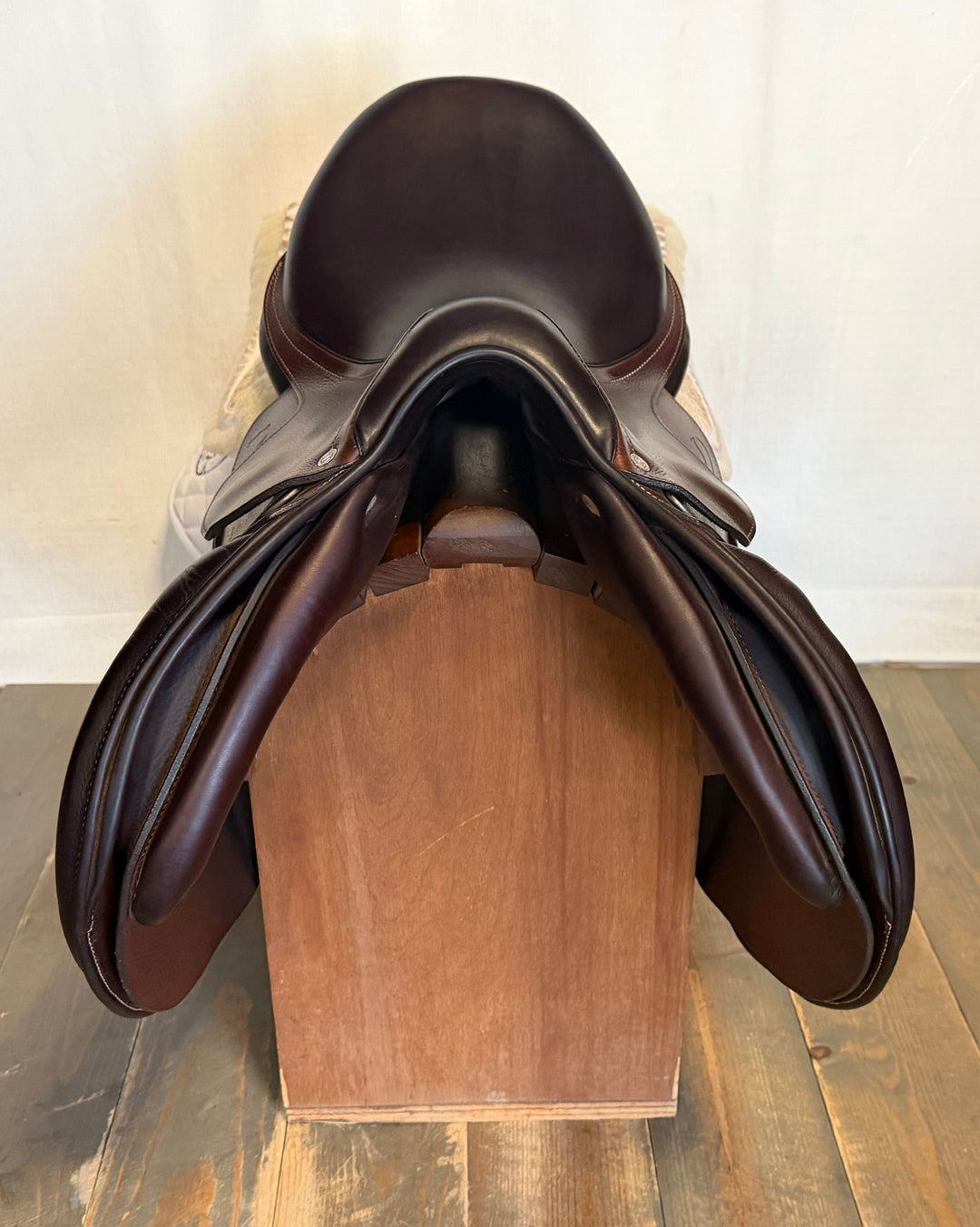 17.5" Antares Connexion Saddle - 2024 - 3A Flaps - 4.5" dot to dot (499)