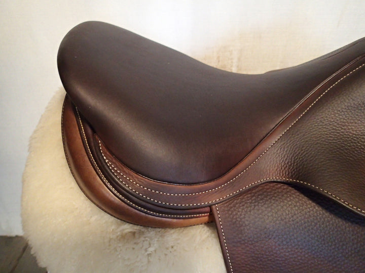 16.5" Antares DJ Saddle - Full Buffalo - 2013 - 2A Flaps - 4.5" dot to dot