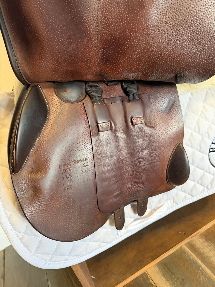 17.5" Voltaire Palm Beach Saddle - Full Buffalo - 2022 - 3AA Flaps - 4.75" dot to dot - Pro Panels (505)