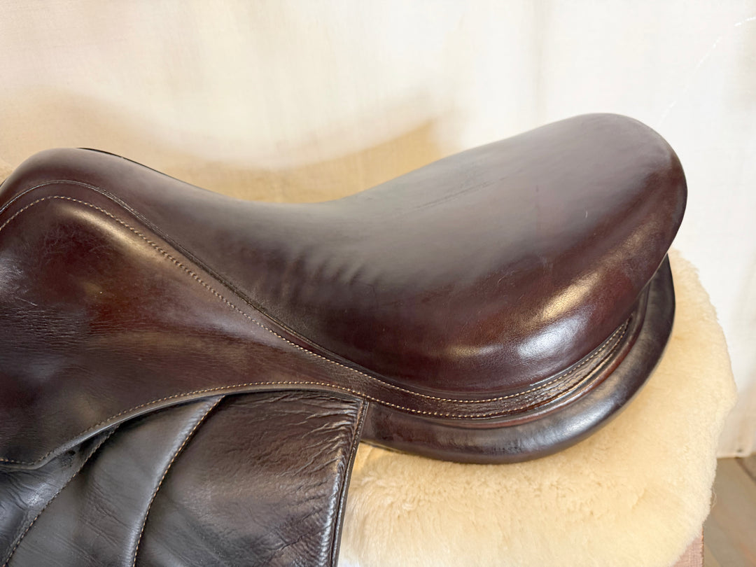 17.5" Voltaire Palm Beach Saddle - Full Buffalo - 2022 - 3AA Flaps - 4.75" dot to dot - Pro Panels (505)