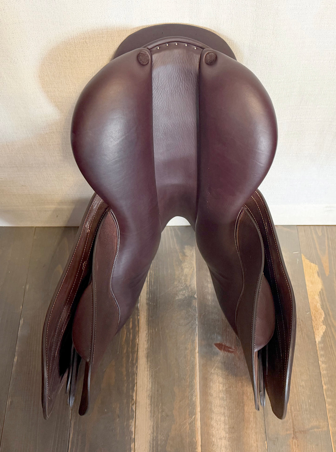 18.5" Butet Premium Saddle - Full Calfskin - 2024 - L Seat - 4.5C Flaps - 4.5" dot to dot (506)