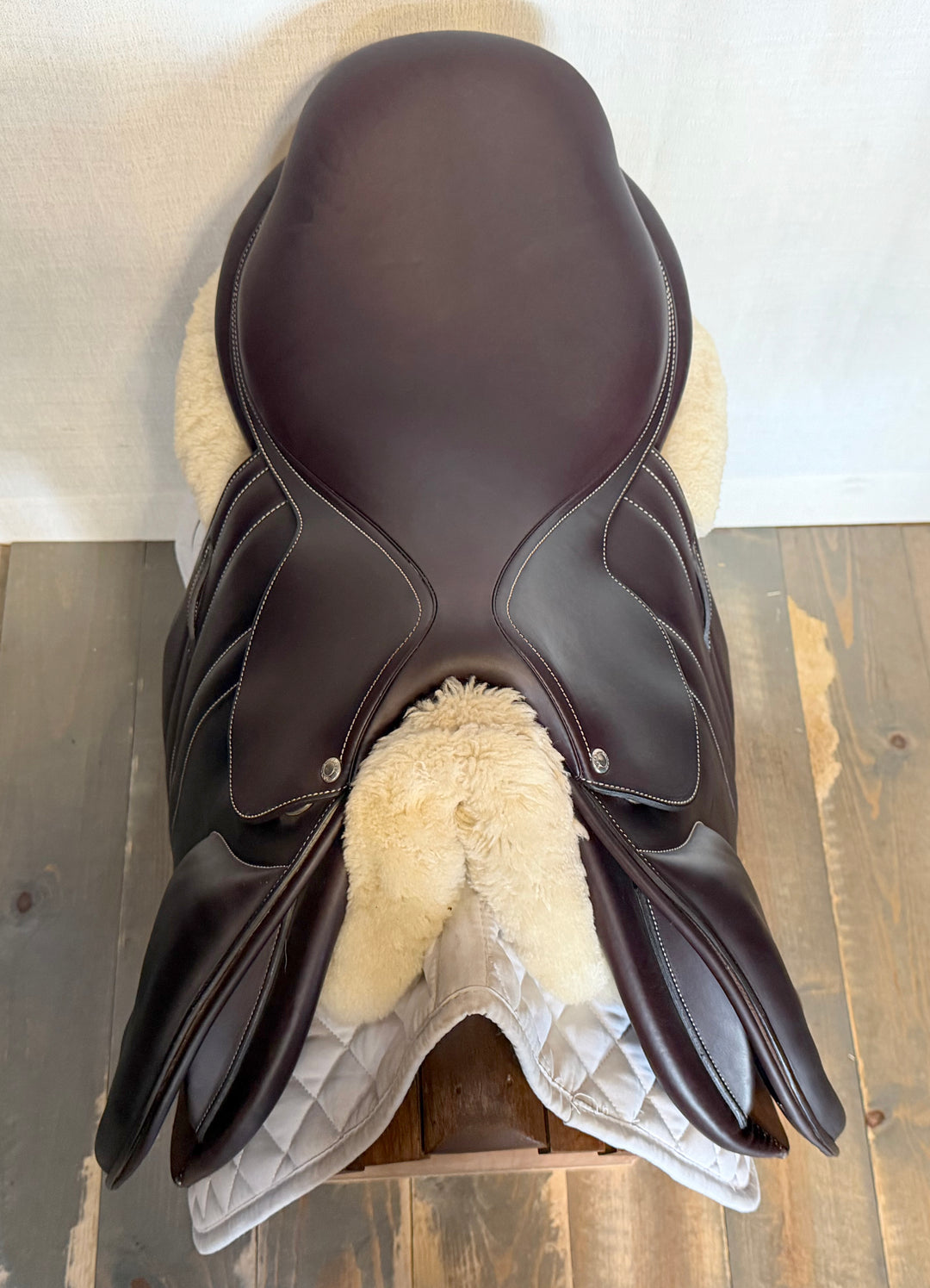 18.5" Butet Premium Saddle - Full Calfskin - 2024 - L Seat - 4.5C Flaps - 4.5" dot to dot (506)