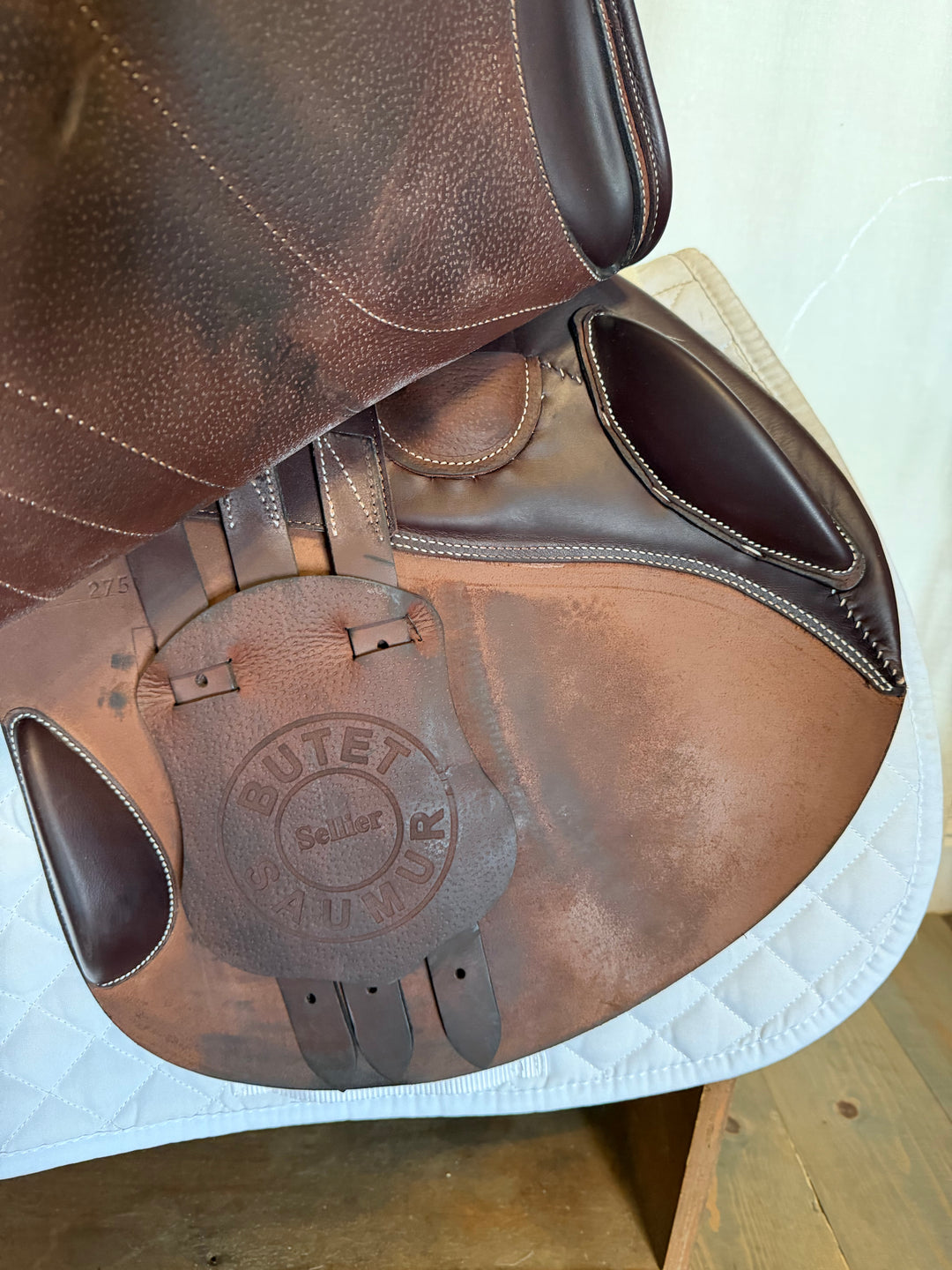 18.5" Butet Premium Saddle - Full Calfskin - 2024 - L Seat - 4.5C Flaps - 4.5" dot to dot (506)