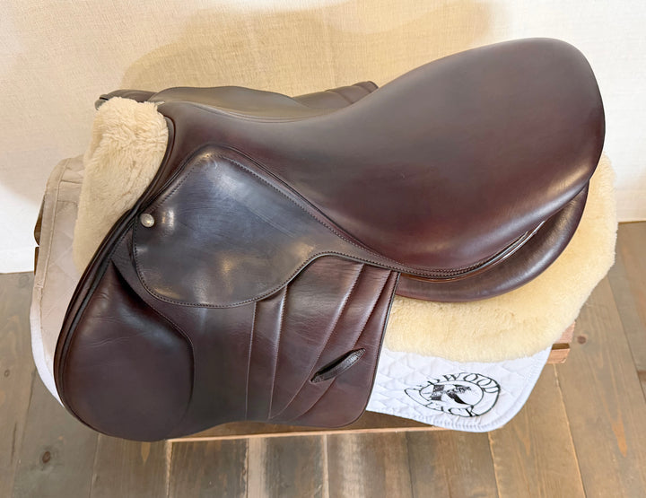17" Butet Premium Saddle - Full Calfskin - 2022 - L Seat - 2.25L Flaps - 4.25" dot to dot (507)