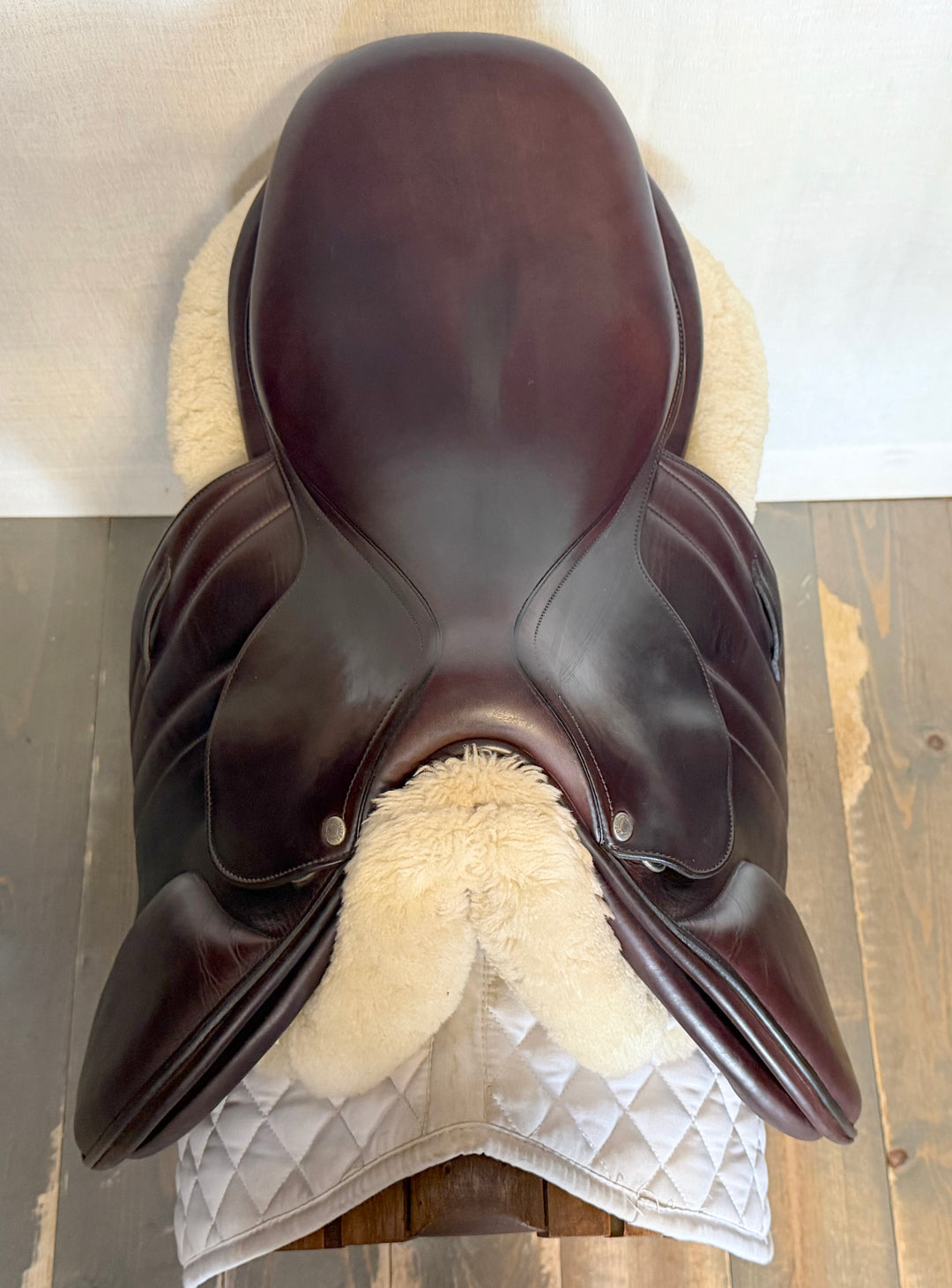 17" Butet Premium Saddle - Full Calfskin - 2022 - L Seat - 2.25L Flaps - 4.25" dot to dot (507)