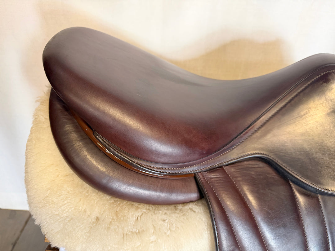 17" Butet Premium Saddle - Full Calfskin - 2022 - L Seat - 2.25L Flaps - 4.25" dot to dot (507)