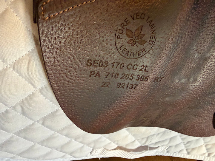 17" CWD Saddle - 2022 - 2L Flaps - SE03 (508)