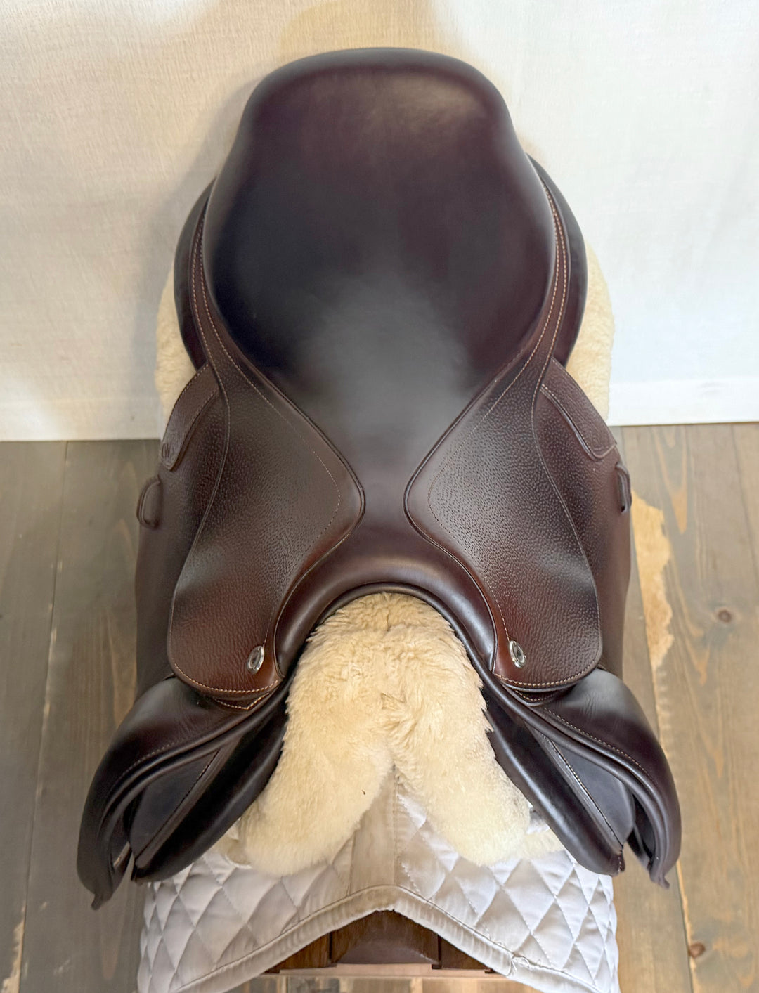 17" CWD Saddle - 2022 - 2L Flaps - SE03 (508)