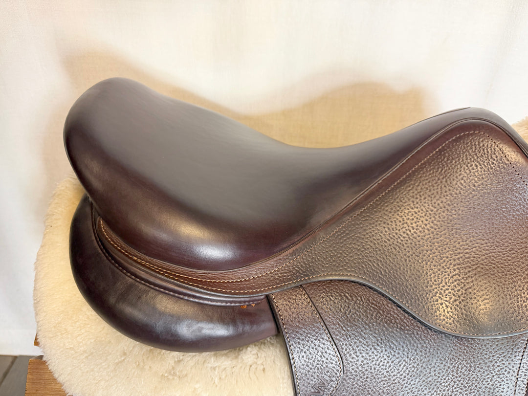 17" CWD Saddle - 2022 - 2L Flaps - SE03 (508)