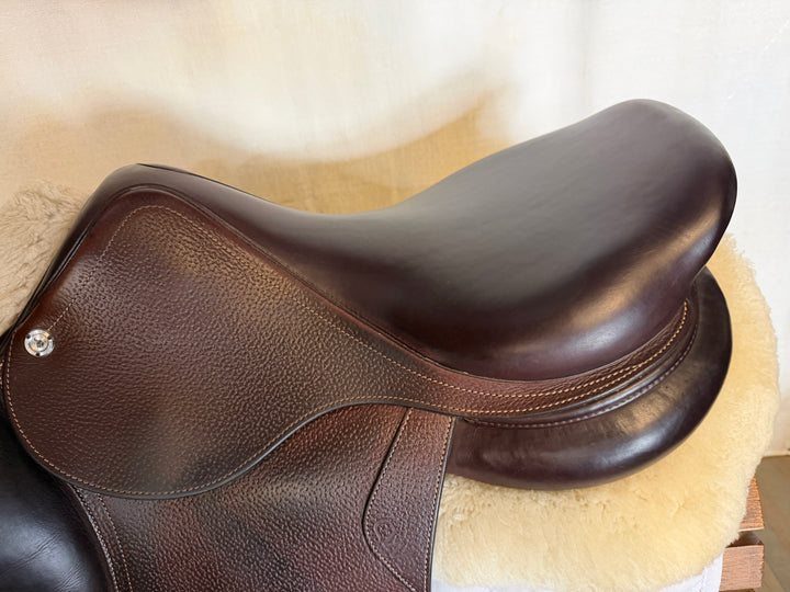 17" CWD Saddle - 2022 - 2L Flaps - SE03 (508)