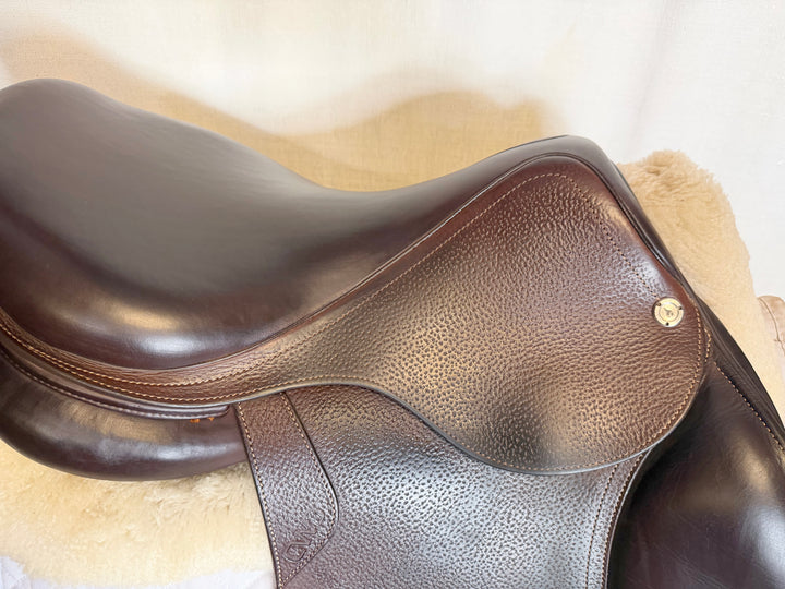 17" CWD Saddle - 2022 - 2L Flaps - SE03 (508)