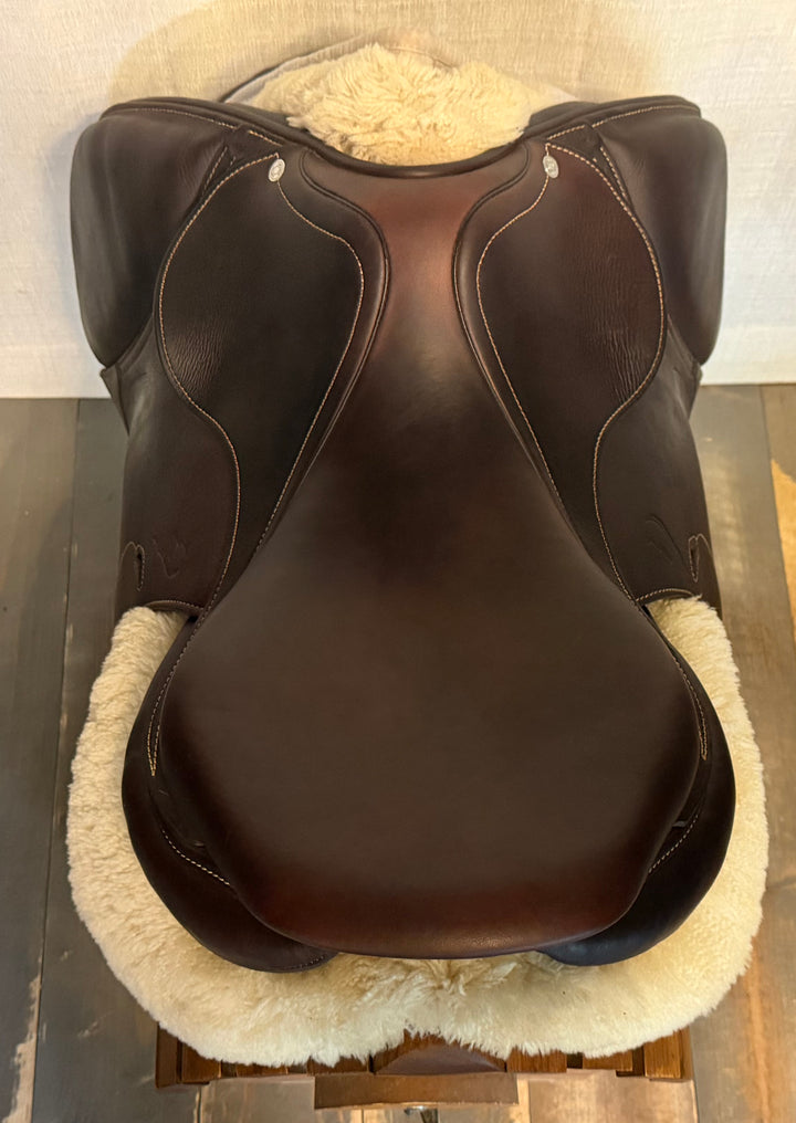 17.5" Antares Evolution Saddle - Full Buffalo - 2025 - 2AB Flaps - 4.5" dot to dot (514)