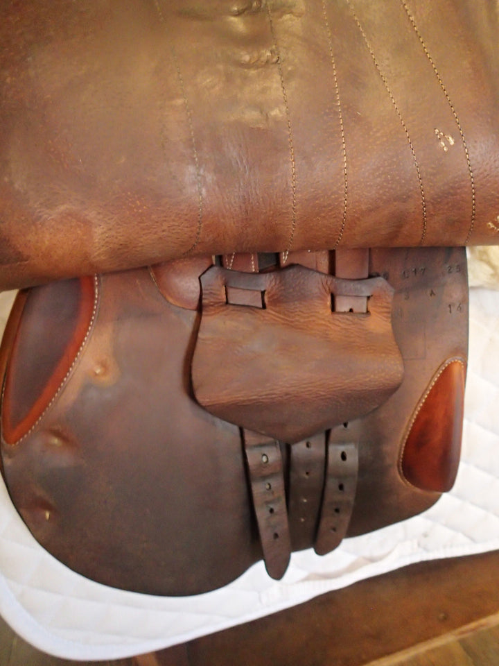 17" Butet Premium Saddle - Full Calfskin - 2014 - P Seat - 2.25 Flaps - 4.25" dot to dot