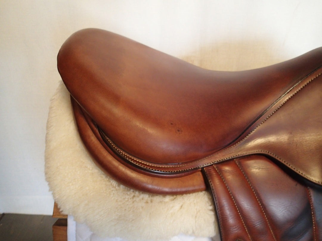 17" Butet Premium Saddle - Full Calfskin - 2014 - P Seat - 2.25 Flaps - 4.25" dot to dot