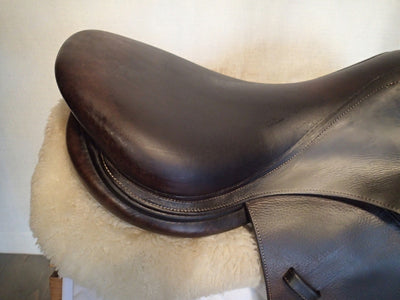 17.5" Voltaire Palm Beach Saddle - 2017 - 3A Flaps - 5" dot to dot - FIN Panels