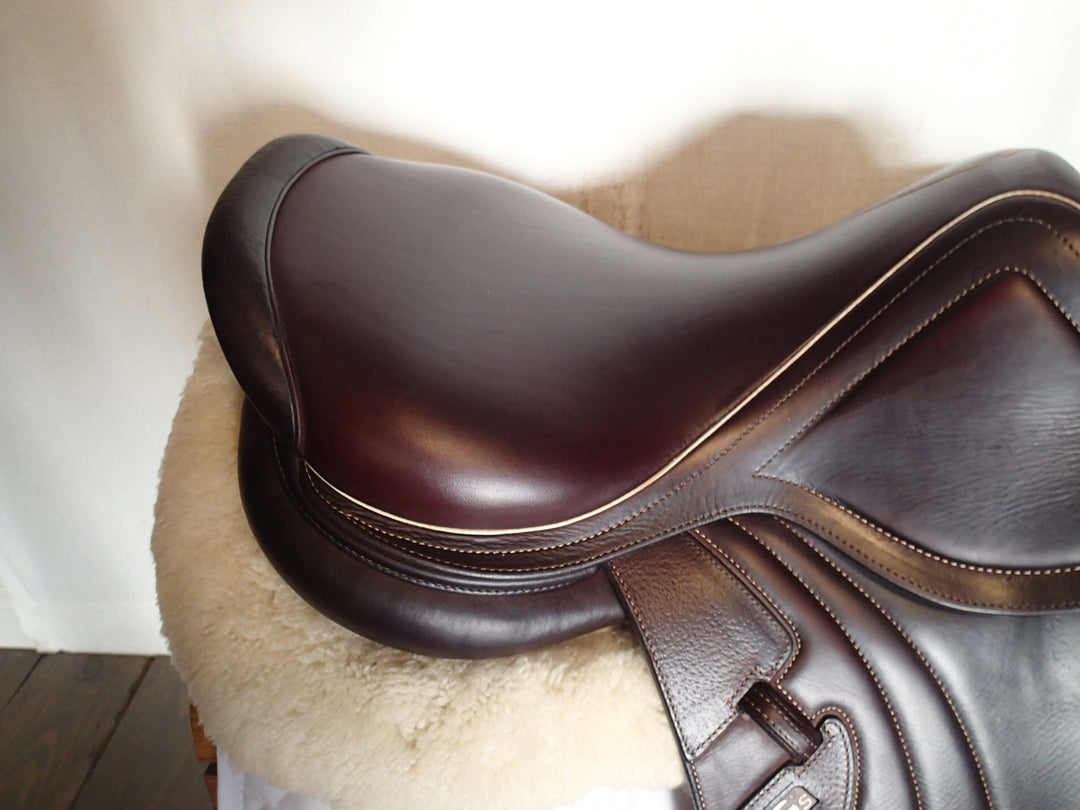 17" CWD Mademoiselle 2Gs Saddle - Full Buffalo - 2023 - 1C Flaps - SE32