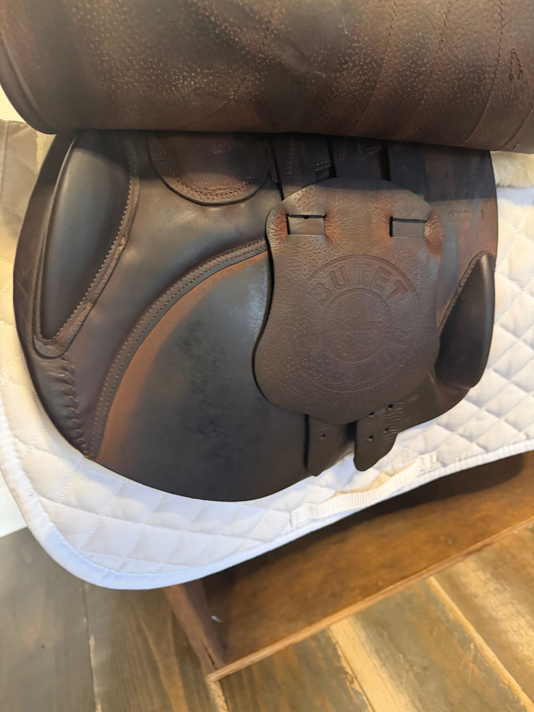 18" Butet Premium Saddle - Full Calfskin - 2025 - 2.25 Flaps - L Seat - 4.25" dot to dot (520)