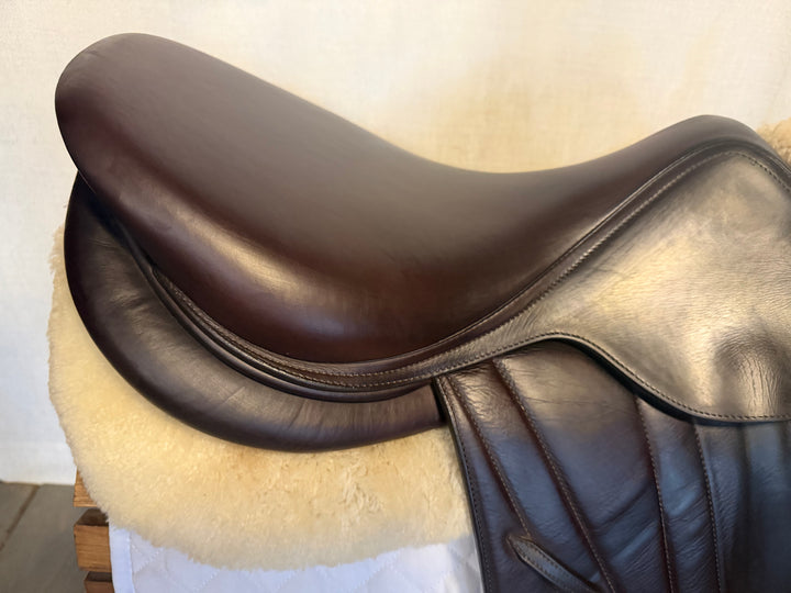 18" Butet Premium Saddle - Full Calfskin - 2025 - 2.25 Flaps - L Seat - 4.25" dot to dot (520)